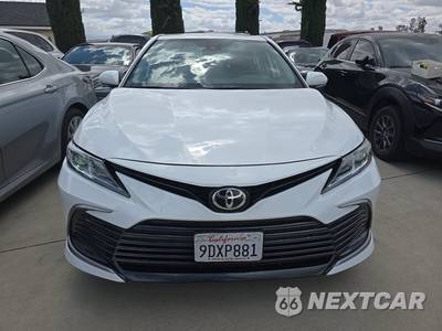 2023 Toyota Camry LE - zdjęcie 2 z 23 - miniatura