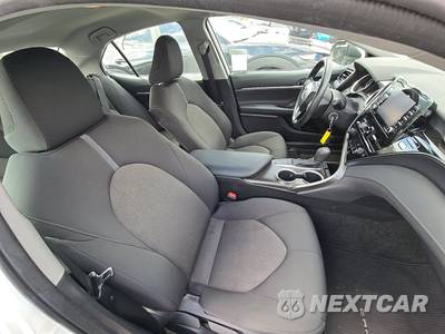 2023 Toyota Camry LE - zdjęcie 8 z 23 - miniatura