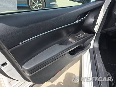 2023 Toyota Camry LE - zdjęcie 9 z 23 - miniatura