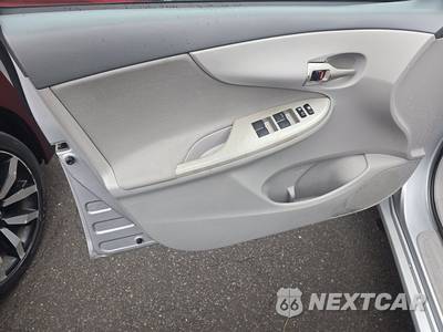 2010 Toyota Corolla - zdjęcie 9 z 29 - miniatura