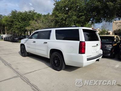 2019 Chevrolet Suburban 3500 LT 1LT - zdjęcie 6 z 21 - miniatura