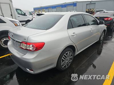 2013 Toyota Corolla LE - zdjęcie 4 z 17 - miniatura