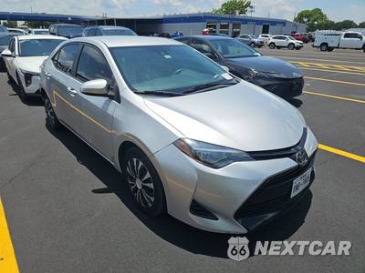 2018 Toyota Corolla LE Sedan - zdjęcie 3 z 37 - miniatura