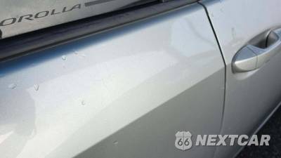 2018 Toyota Corolla LE Sedan - zdjęcie 28 z 37 - miniatura