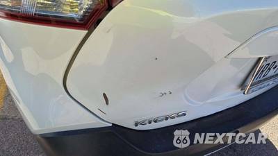 2020 Nissan Kicks SR - zdjęcie 18 z 18 - miniatura