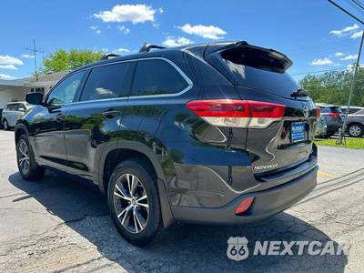 2018 Toyota Highlander LE Plus - zdjęcie 6 z 44 - miniatura