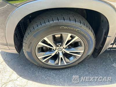 2018 Toyota Highlander LE Plus - zdjęcie 9 z 44 - miniatura