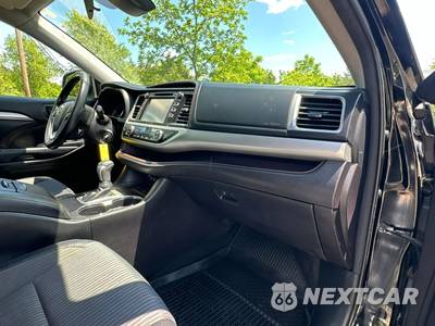 2018 Toyota Highlander LE Plus - zdjęcie 12 z 44 - miniatura