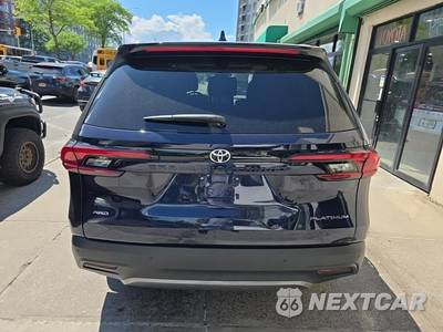 2025 Toyota Grand Highlander Platinum - zdjęcie 5 z 24 - miniatura