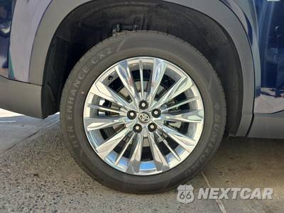2025 Toyota Grand Highlander Platinum - zdjęcie 10 z 24 - miniatura