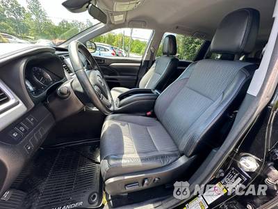 2018 Toyota Highlander LE Plus - zdjęcie 13 z 44 - miniatura