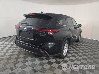 2025 Toyota Highlander LE - zdjęcie 4 z 17 - miniatura