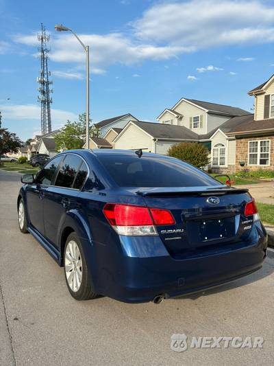2011 Subaru Legacy 2.5i Limited w/Power Moonroof & Navigation - zdjęcie 4 z 14 - miniatura
