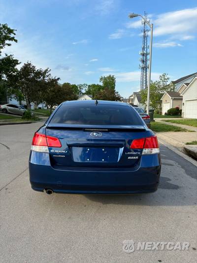 2011 Subaru Legacy 2.5i Limited w/Power Moonroof & Navigation - zdjęcie 5 z 14 - miniatura