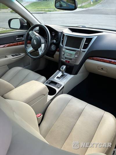2011 Subaru Legacy 2.5i Limited w/Power Moonroof & Navigation - zdjęcie 8 z 14 - miniatura