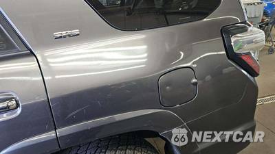 2013 Toyota 4Runner SR5 - zdjęcie 37 z 49 - miniatura