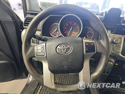 2013 Toyota 4Runner SR5 - zdjęcie 10 z 49 - miniatura