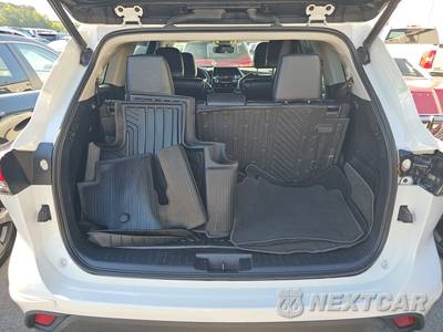2023 Toyota Highlander XLE - zdjęcie 17 z 21 - miniatura