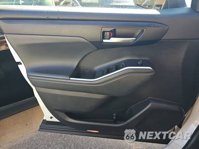 2023 Toyota Highlander XLE - zdjęcie 9 z 21 - miniatura