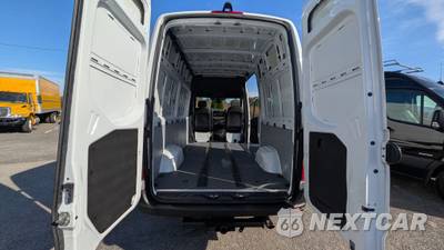 2023 Mercedes-Benz Sprinter 2500 Cargo Van Standard Roof 144.0" WB - zdjęcie 6 z 16 - miniatura