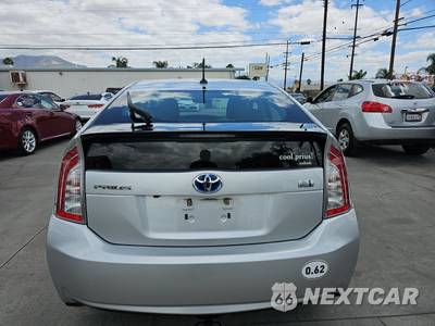2012 Toyota Prius Three - zdjęcie 5 z 27 - miniatura