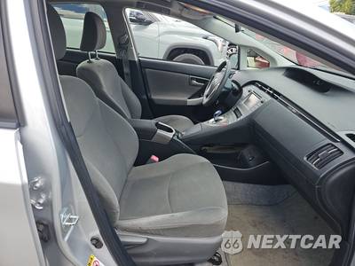 2012 Toyota Prius Three - zdjęcie 8 z 27 - miniatura