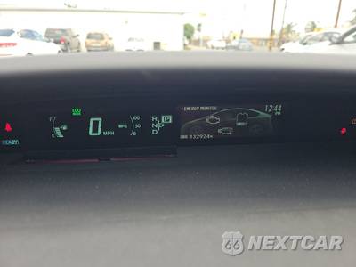 2012 Toyota Prius Three - zdjęcie 12 z 27 - miniatura