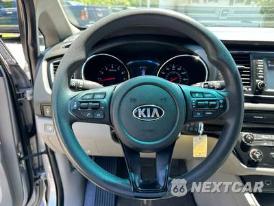 2019 Kia Sedona LX 120.5" WB - zdjęcie 14 z 46 - miniatura