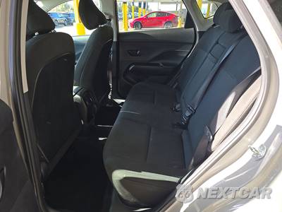 2025 Hyundai Kona SEL - zdjęcie 13 z 23 - miniatura