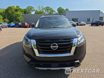 2023 Nissan Pathfinder SL - zdjęcie 2 z 24 - miniatura