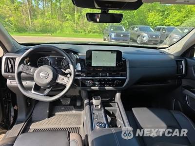 2023 Nissan Pathfinder SL - zdjęcie 12 z 24 - miniatura
