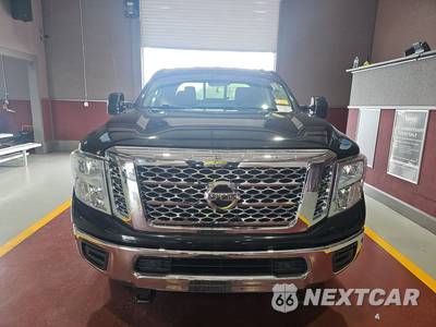 2018 Nissan TITAN XD SV Crew Cab Medium Bed - zdjęcie 2 z 26 - miniatura