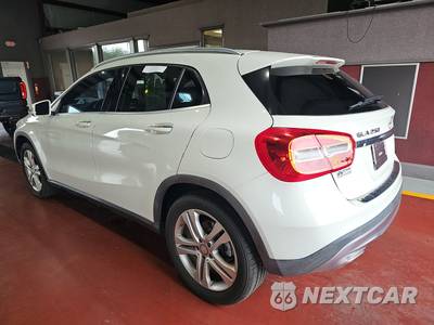 2017 Mercedes-Benz GLA 250 - zdjęcie 6 z 17 - miniatura