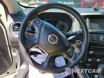 2019 Nissan Pathfinder SV - zdjęcie 10 z 40 - miniatura