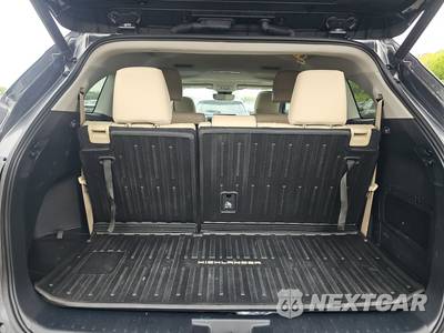 2023 Toyota Highlander XLE - zdjęcie 16 z 31 - miniatura