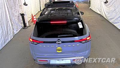 2023 Nissan Pathfinder Platinum - zdjęcie 5 z 31 - miniatura