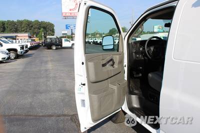 2024 Chevrolet Express 2500 Cargo Van 1WT 135.0" WB - zdjęcie 27 z 50 - miniatura