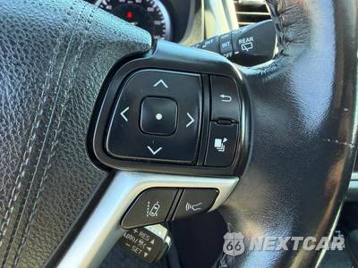 2017 Toyota Highlander XLE - zdjęcie 38 z 45 - miniatura