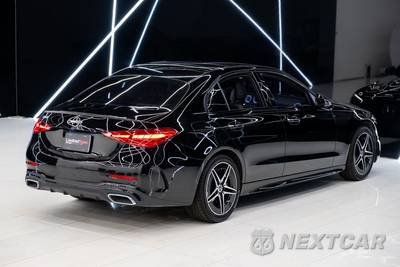 2023 Mercedes-Benz C 300 Sedan - zdjęcie 18 z 50 - miniatura