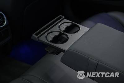 2023 Mercedes-Benz C 300 Sedan - zdjęcie 30 z 50 - miniatura