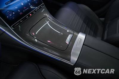 2023 Mercedes-Benz C 300 Sedan - zdjęcie 25 z 50 - miniatura