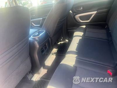 2017 Nissan TITAN SV Crew Cab Short Bed - zdjęcie 20 z 23 - miniatura