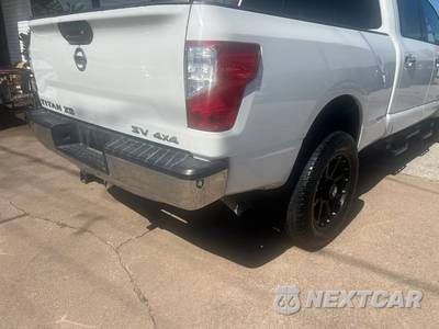 2019 Nissan TITAN XD SV Crew Cab Medium Bed - zdjęcie 5 z 21 - miniatura