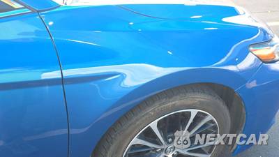 2018 Toyota Camry SE - zdjęcie 27 z 28 - miniatura