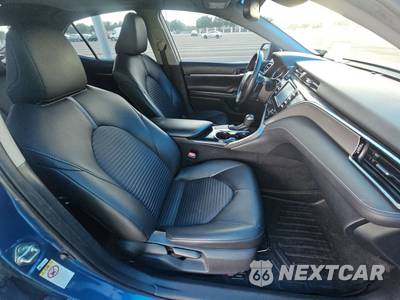 2018 Toyota Camry SE - zdjęcie 8 z 28 - miniatura