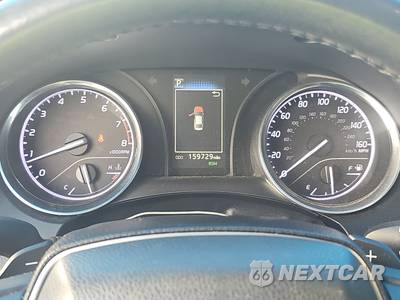 2018 Toyota Camry SE - zdjęcie 12 z 28 - miniatura