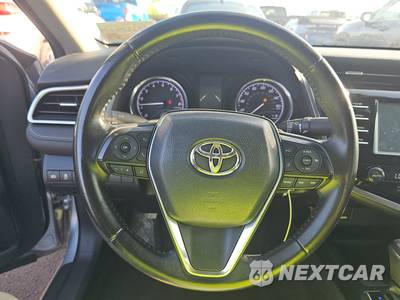 2018 Toyota Camry SE - zdjęcie 10 z 25 - miniatura