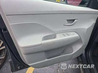 2025 Hyundai Kona SEL - zdjęcie 9 z 26 - miniatura