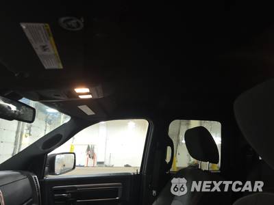 2022 Ram 1500 Classic Warlock Extended Cab Medium Bed - zdjęcie 17 z 24 - miniatura