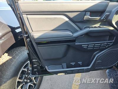 2026 Toyota 4Runner Limited - zdjęcie 9 z 25 - miniatura